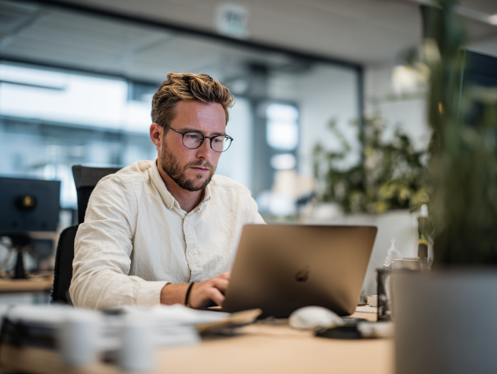 Mer tid till kundarbete – mindre tid på rapportering. Konsultverksamheter behöver veta vilka kunder och projekt som ger störst värde. Severa ger dig överblick, kontroll och tydliga KPI:er för hela konsultportföljen.